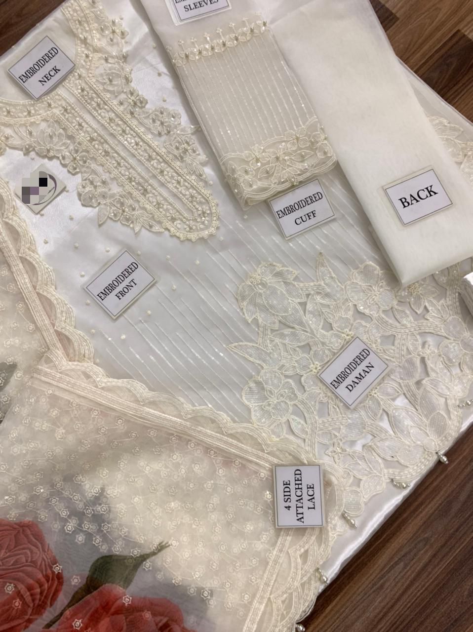 BAROQUE LUXURY FESTIVE COLLECTION